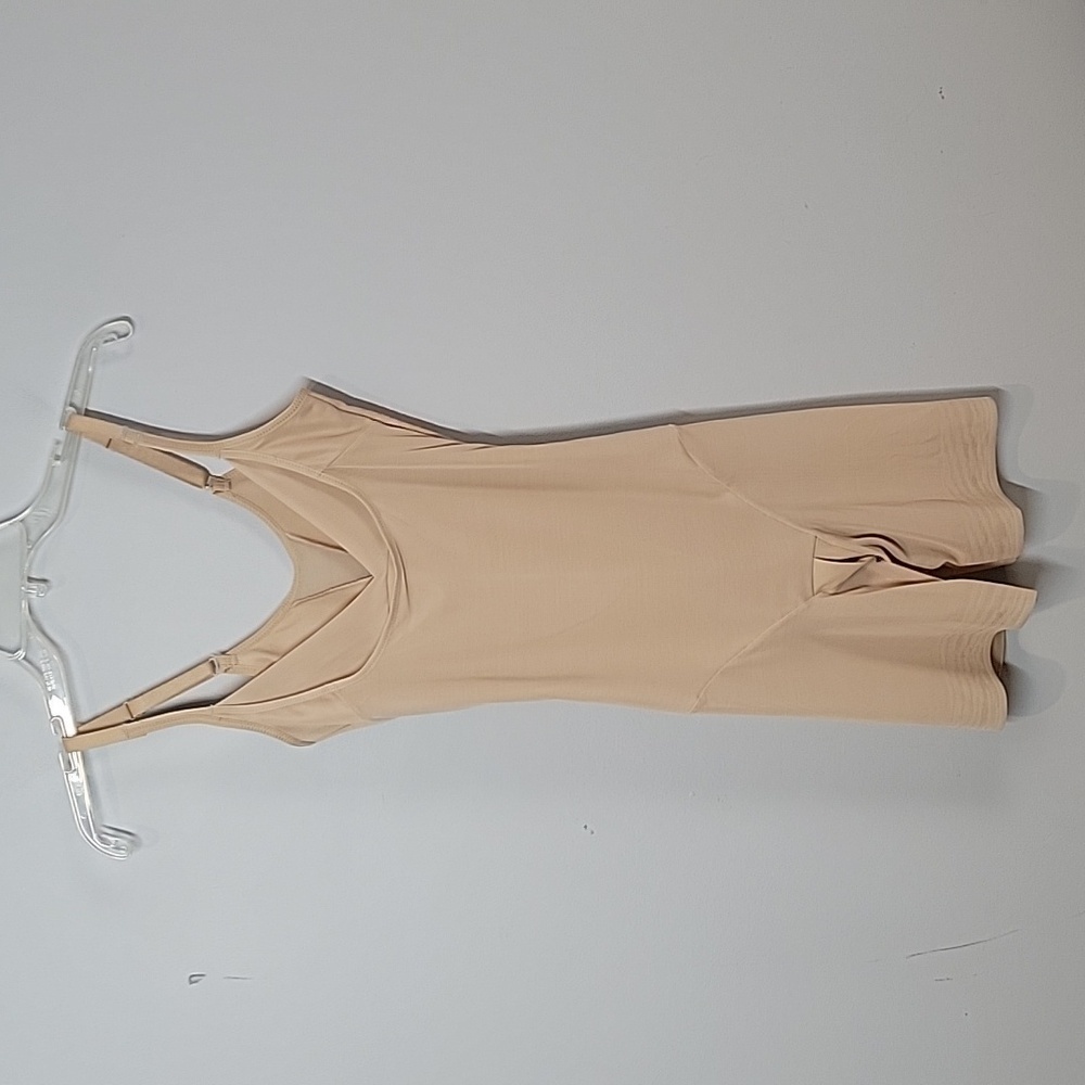 Miraclesuit Shapewear cream bodysuit size Large 2781